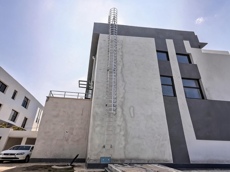 Siderúrgica com estruturas de aço, aplicação de escadas marinheiro galvanizadas